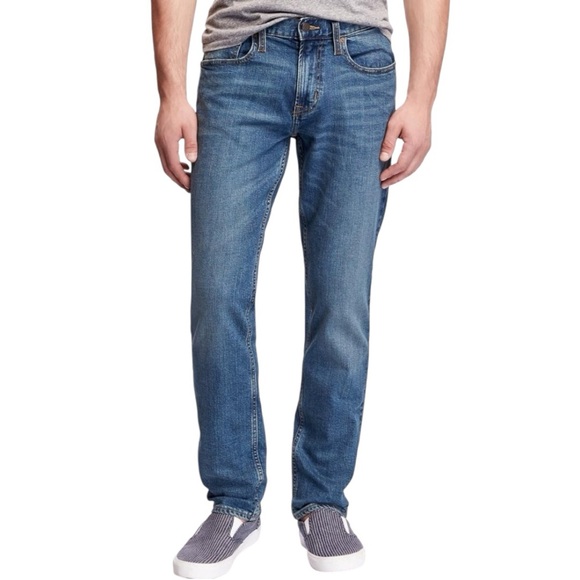 Old Navy Medium Wash Slim Fit Jeans Size 30 - Picture 1 of 7